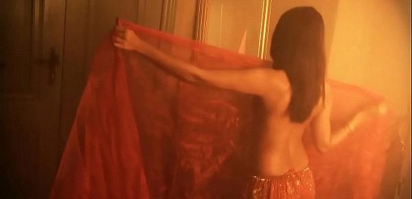  Bollywood Hottie Babe Loving TheAttention